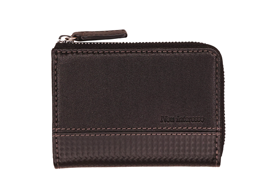 L-shaped zip coin case
