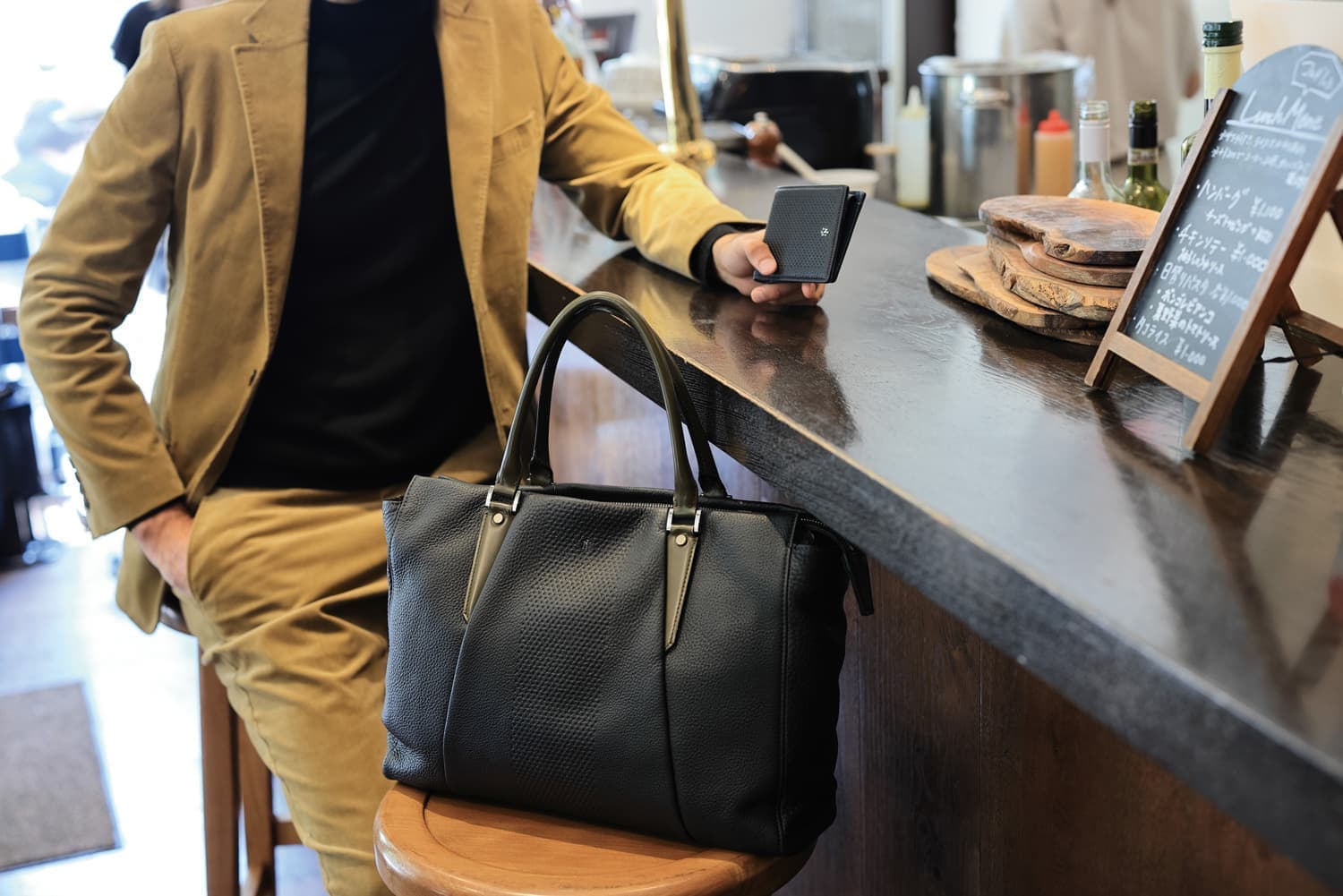 ノイインテレッセ Neu Interesse